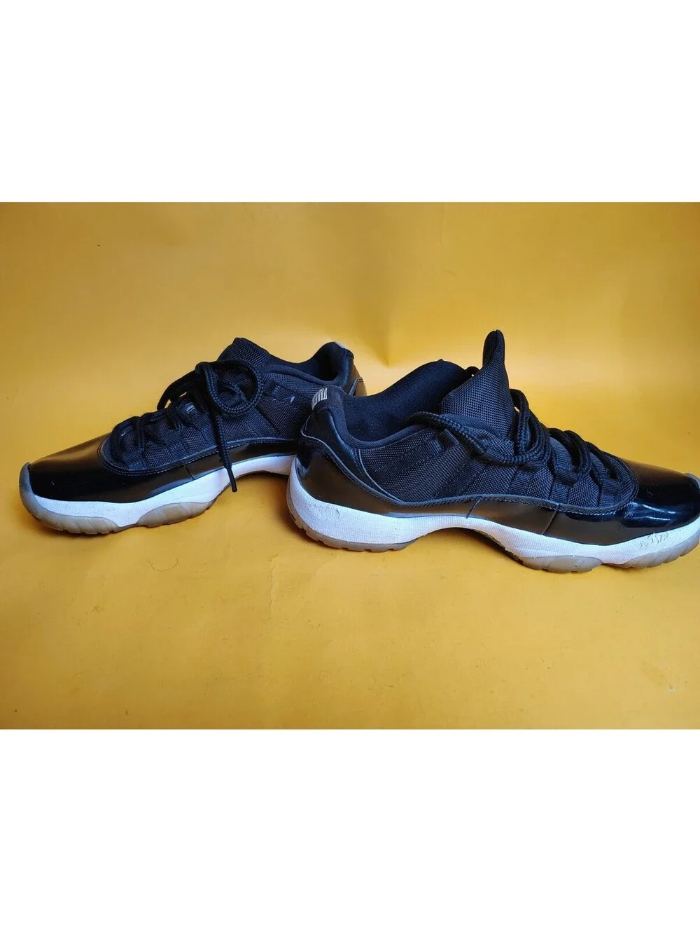 Air Jordan 11 XI Retro Low Space Jam Black Royal FV5104-004 Men's Size 9.5 Used